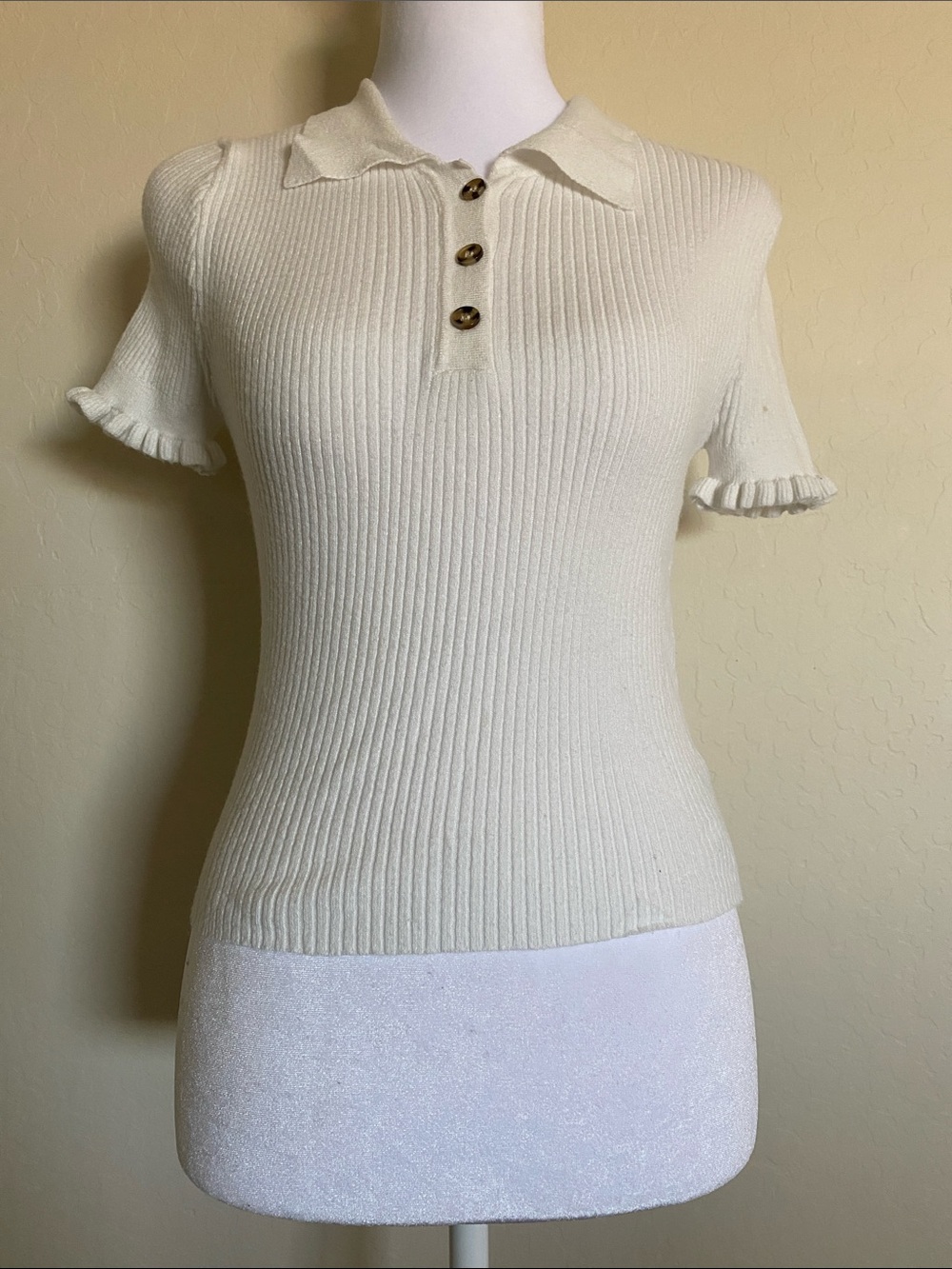 Junior’s White Ribbed Polo Shirt - Picture 1 of 9